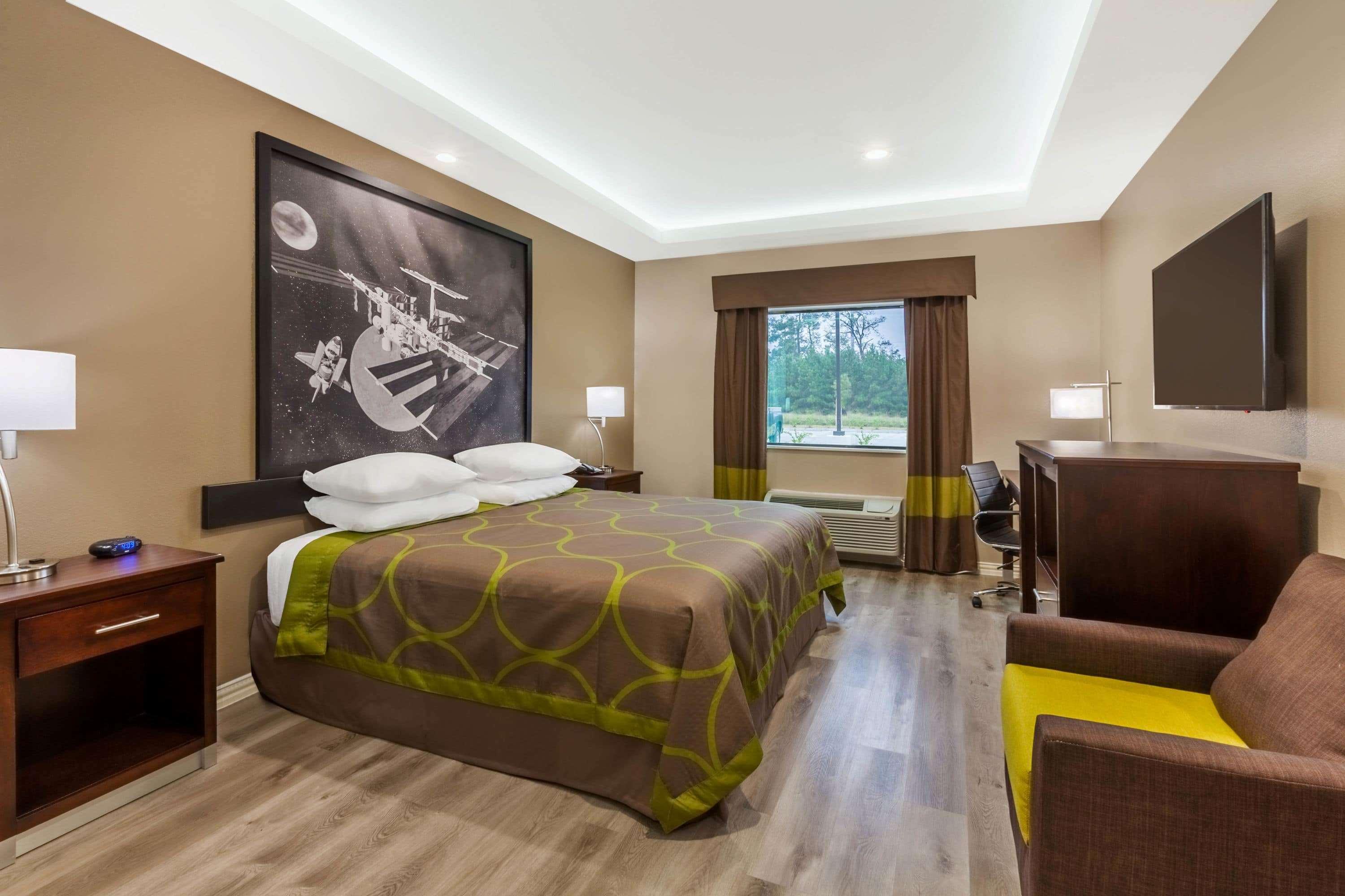 Super 8 By Wyndham Kingwood Houston North 3*